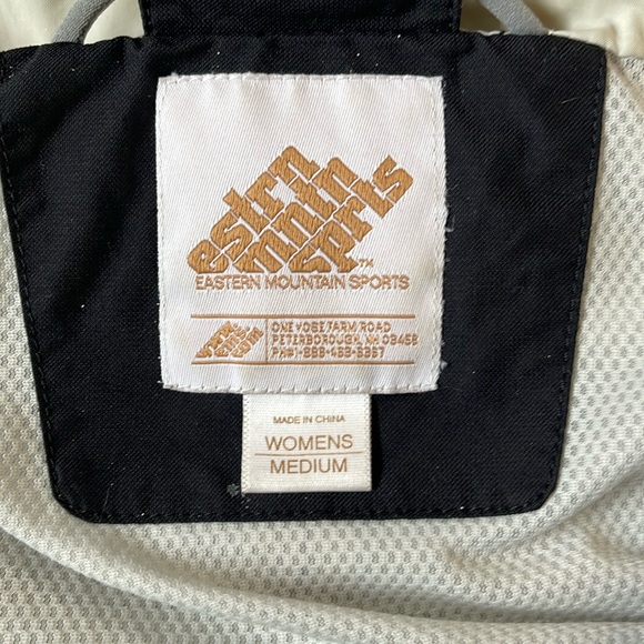 Eastern mountain sports system, 3K rain jacket black, medium - Picture 3 of 11